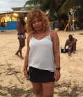 Rencontre Femme Madagascar à Nosy be : Roukia, 37 ans